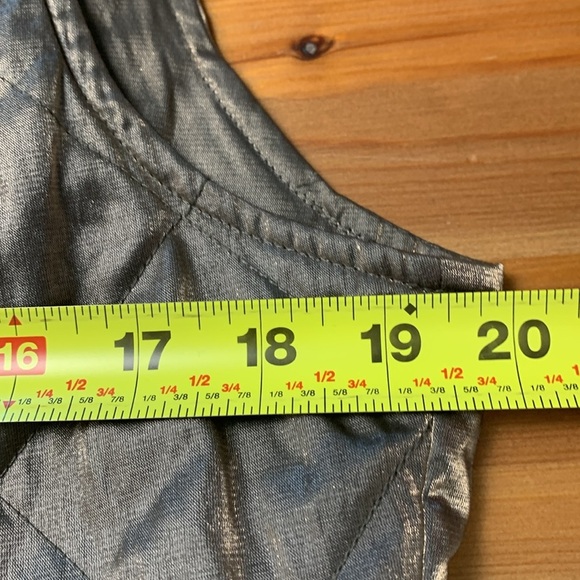 Chico’s  Bronze & Brown Lightly Padded Vest w Pockets, Nice Sheen to Fabric - Picture 8 of 16